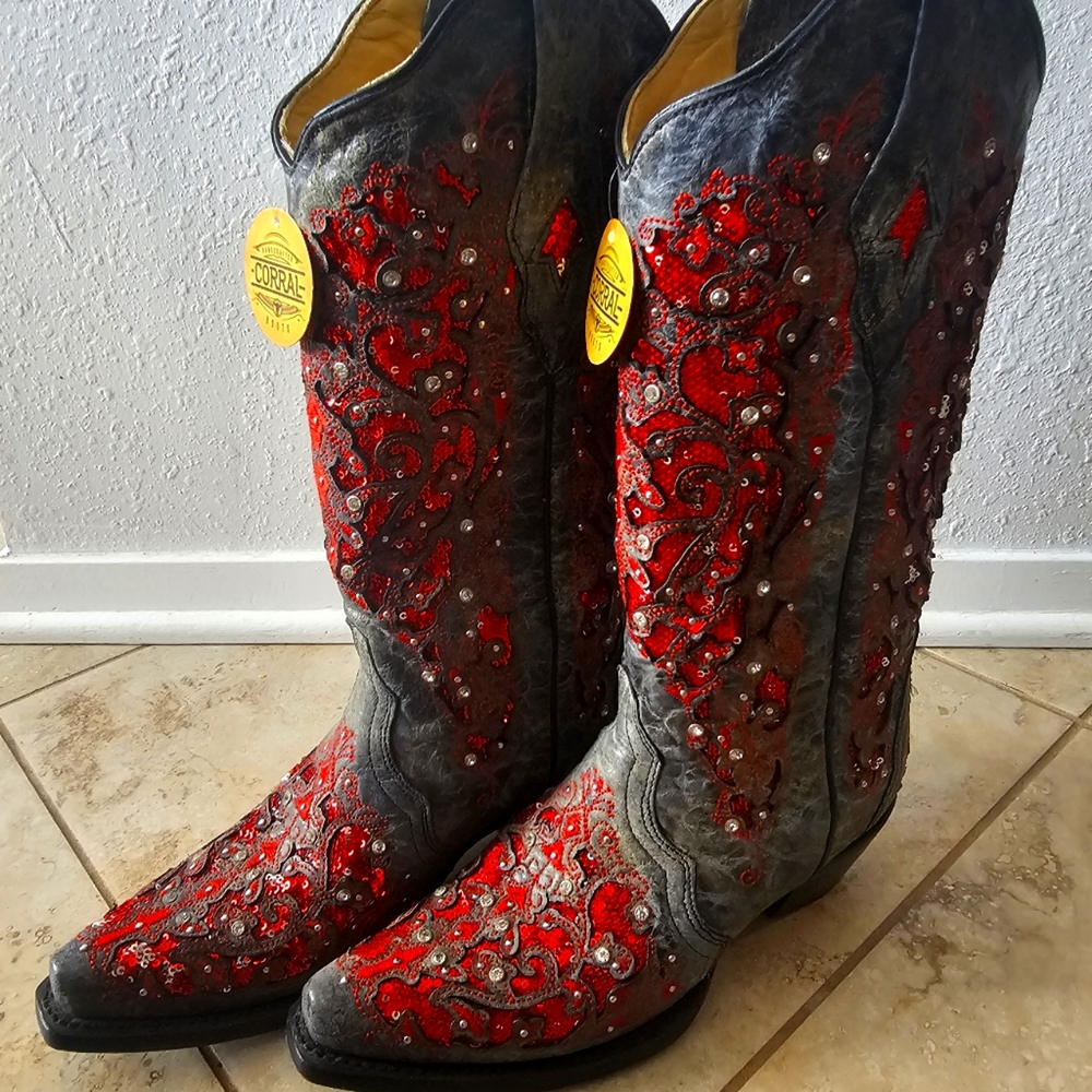 BNWT Red Sequin Corral Boots size 8.5